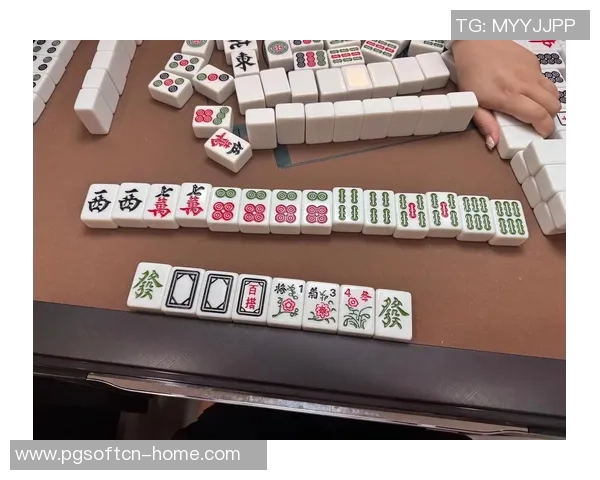 打麻将杠了四下胡牌叫什么牌-麻将中的神奇瞬间，杠四下胡牌详解-打麻将杠了四下胡牌叫什么牌